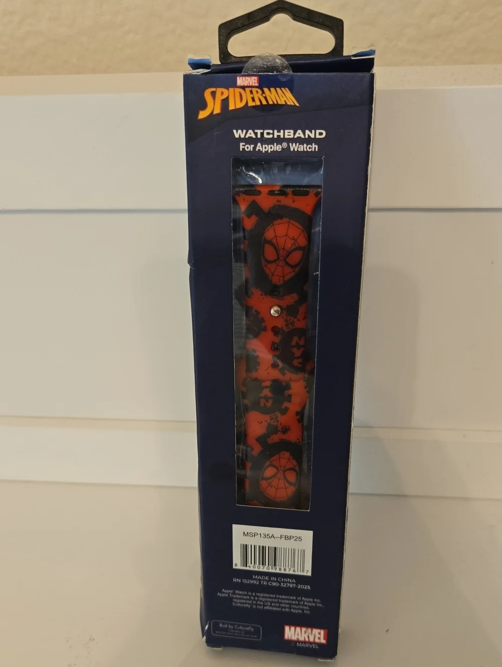 Marvel Spider-Man Red Silicone Watch Band for Apple Watch Nwt